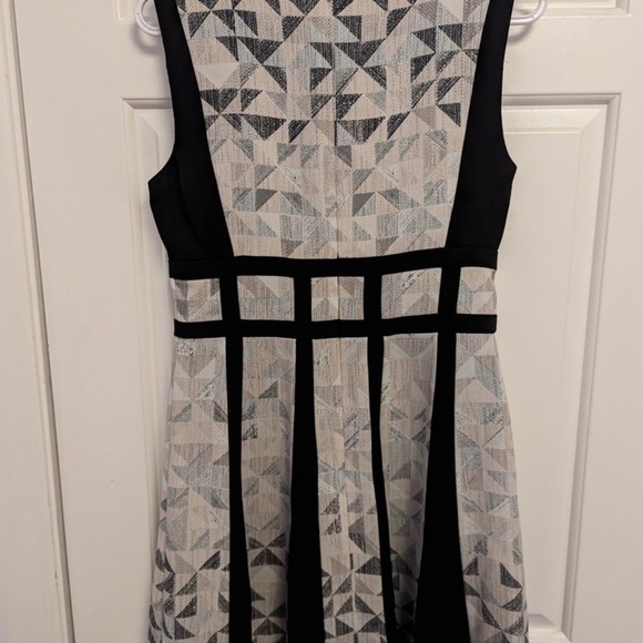 BCBG dress - Picture 5 of 8